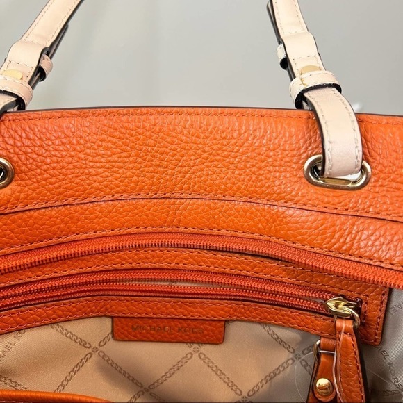 Michael Kors Bedford Orange Spice Leather Handbag - Picture 11 of 12